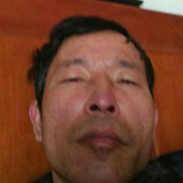 快乐心情钓鱼人的照片