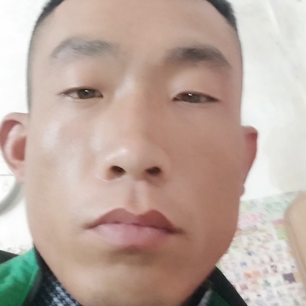 于建伟的照片