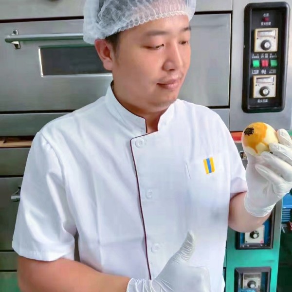 面包哥的照片