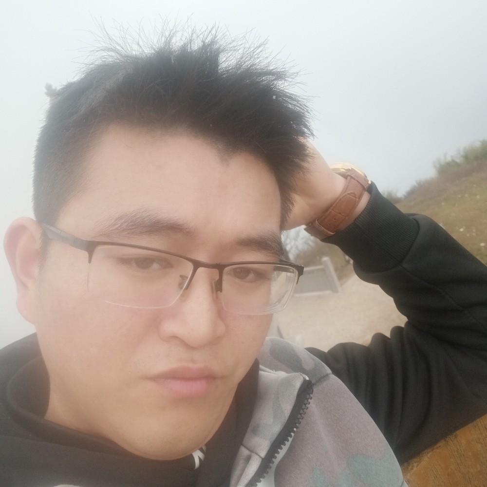 衬衫真淳的照片