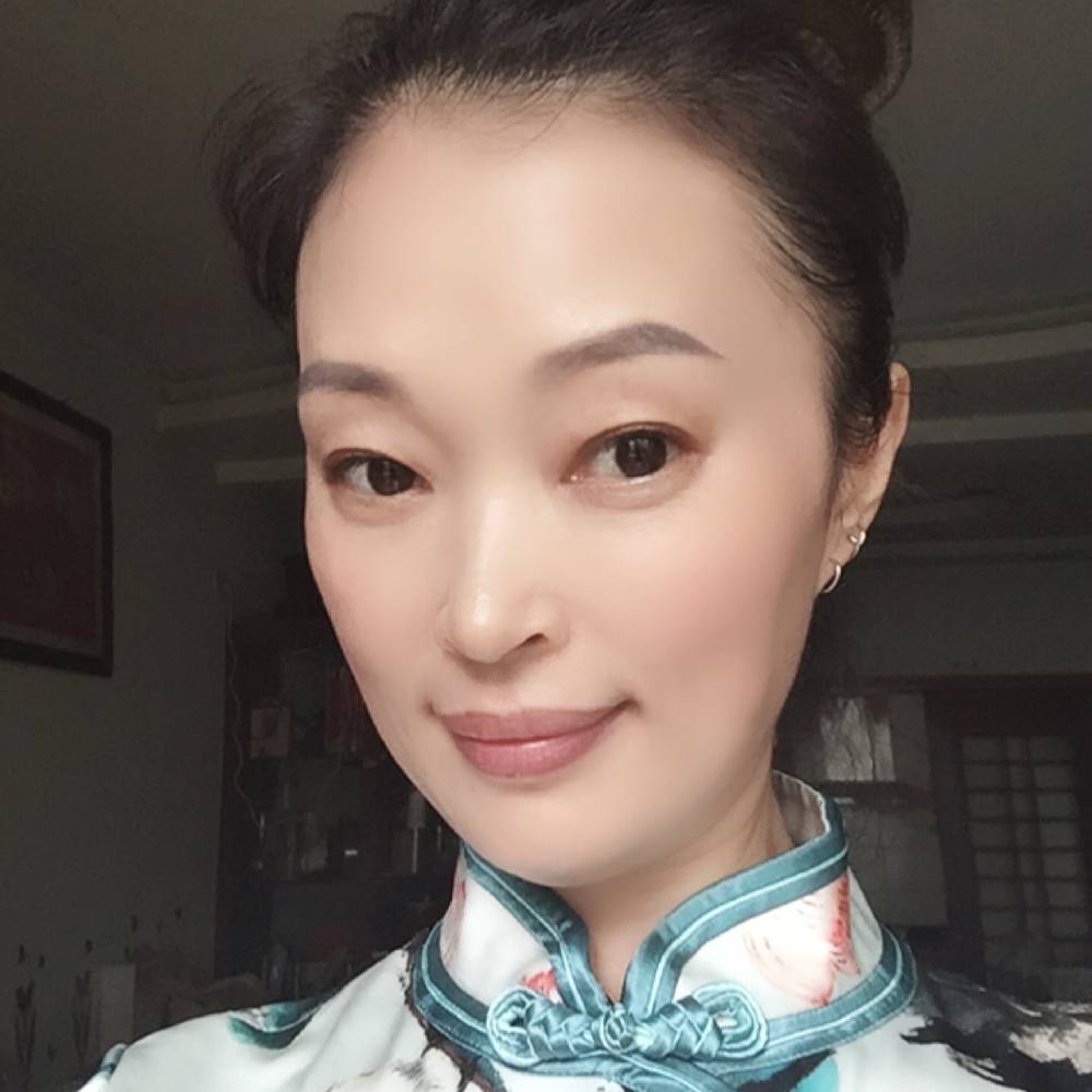 啤酒浅吻聪明的照片