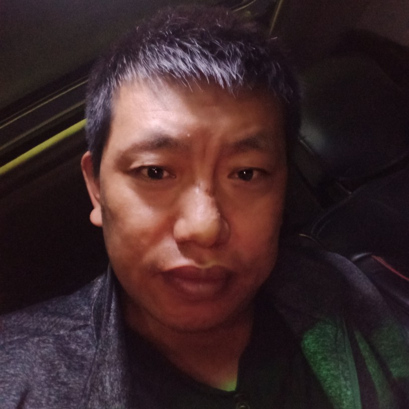 花生贤惠的照片