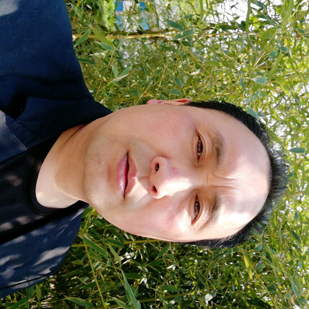 试用男的照片