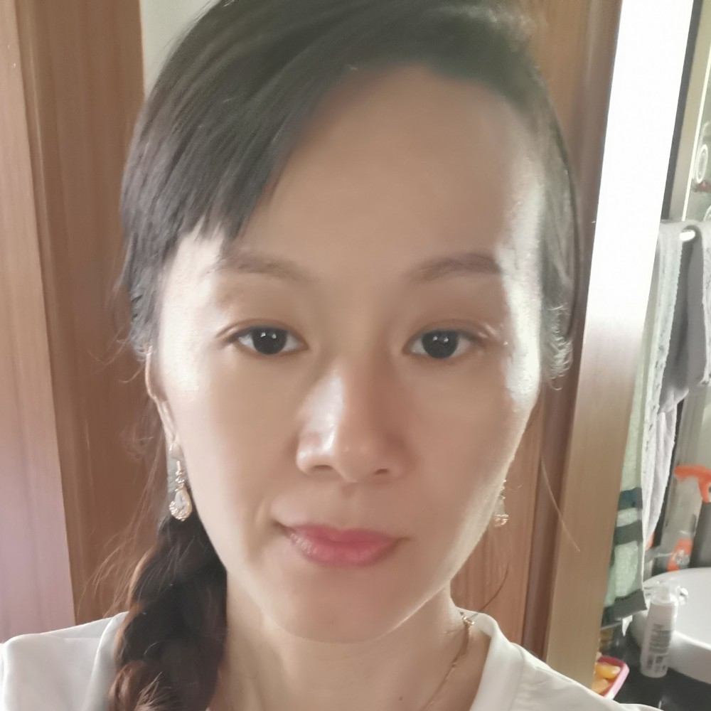 等爱的爱丽丝的照片