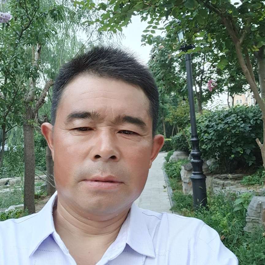满意泪了酒窝的照片