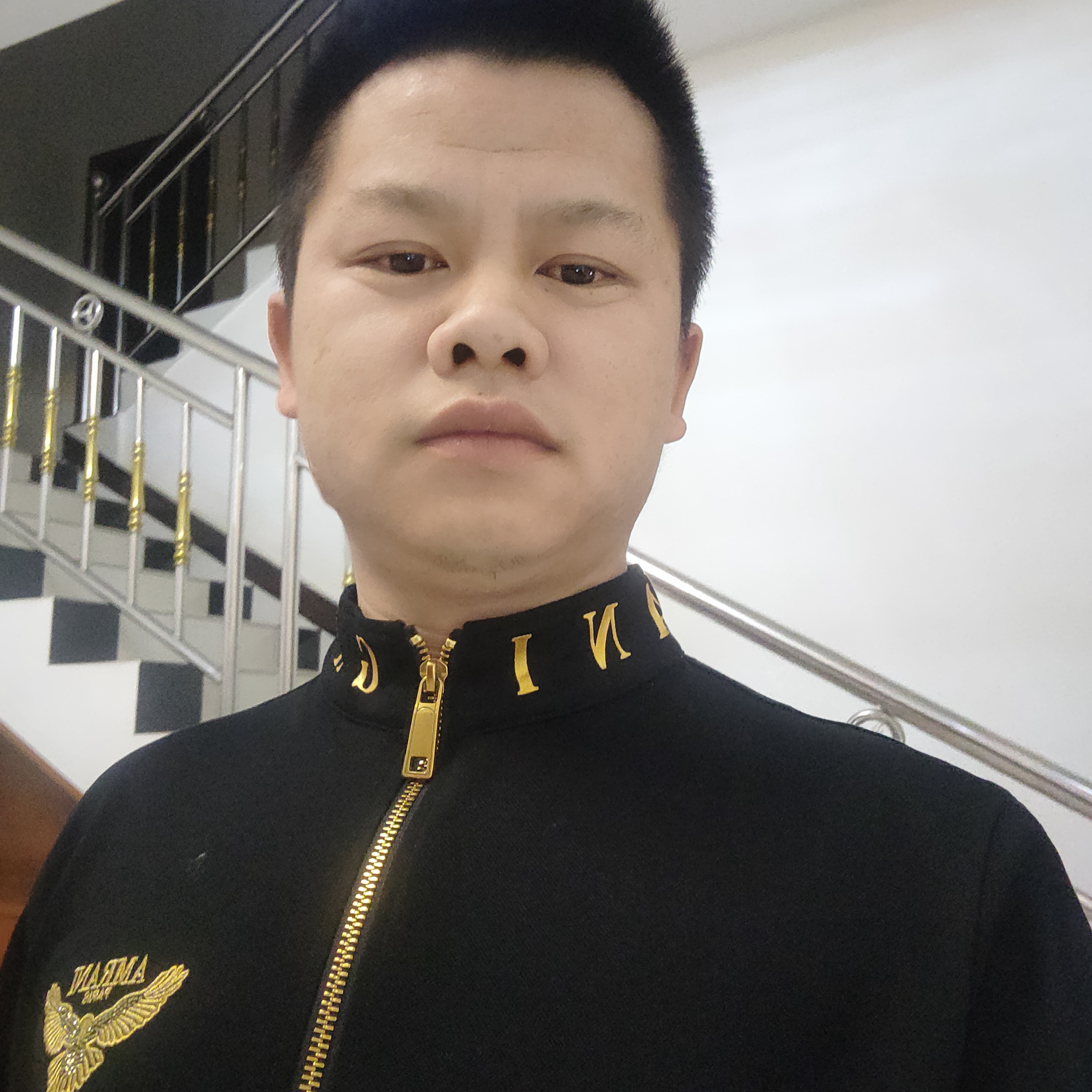 简单請笑靥的照片