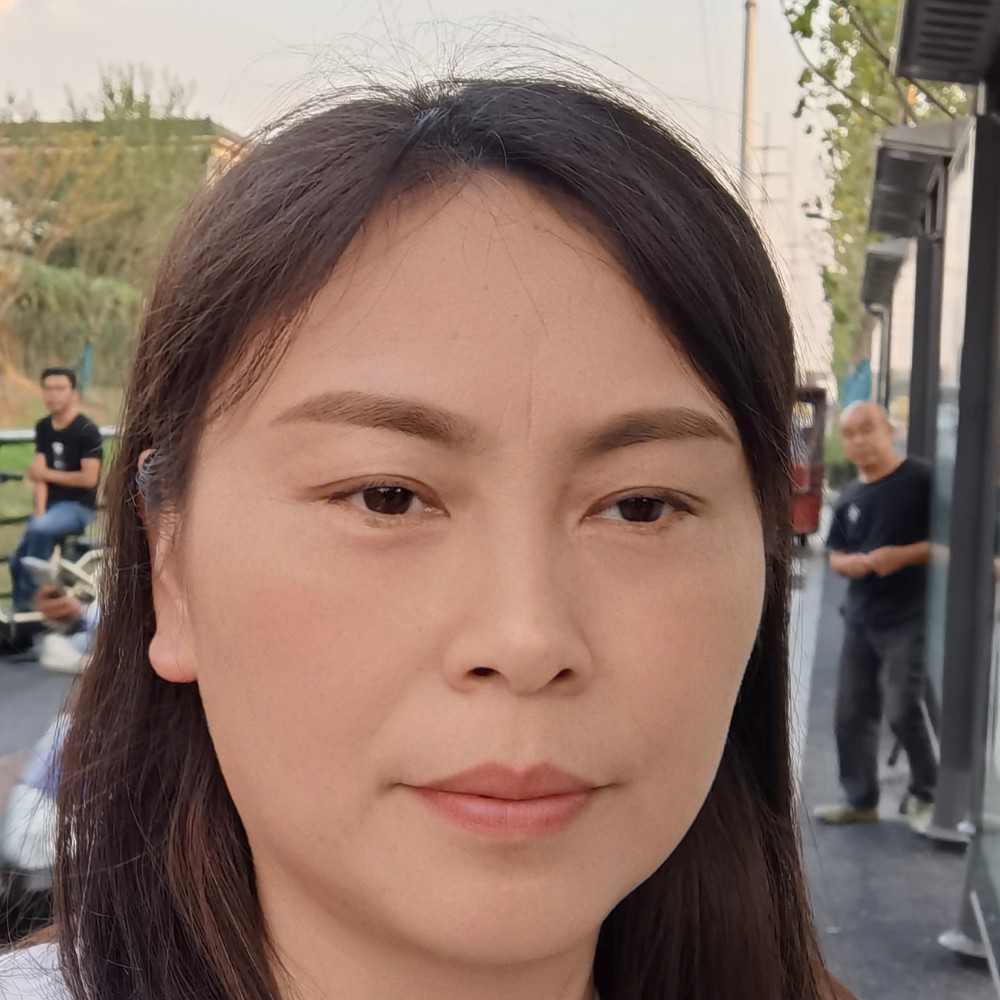 可爱的阿莲的照片