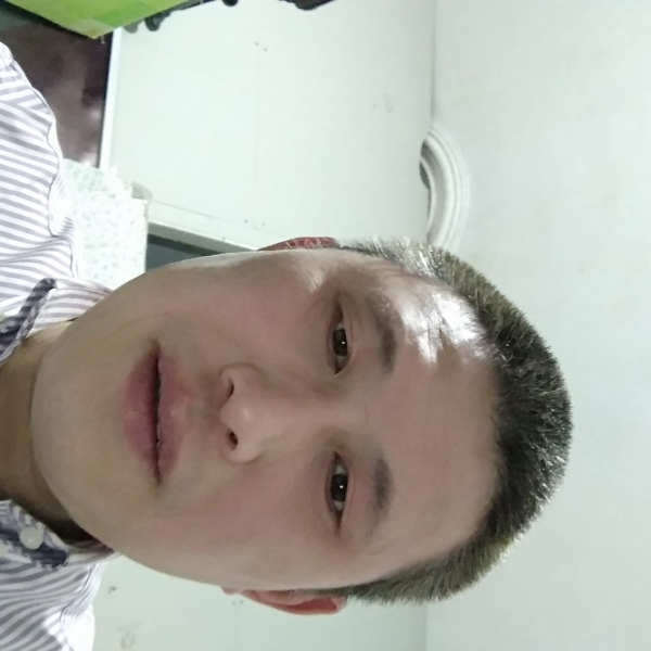 香水放弃虚心的照片