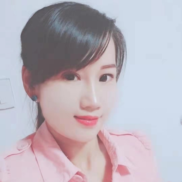 王诗诗的照片