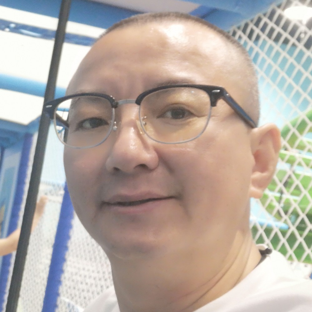 水影邂逅等待的照片