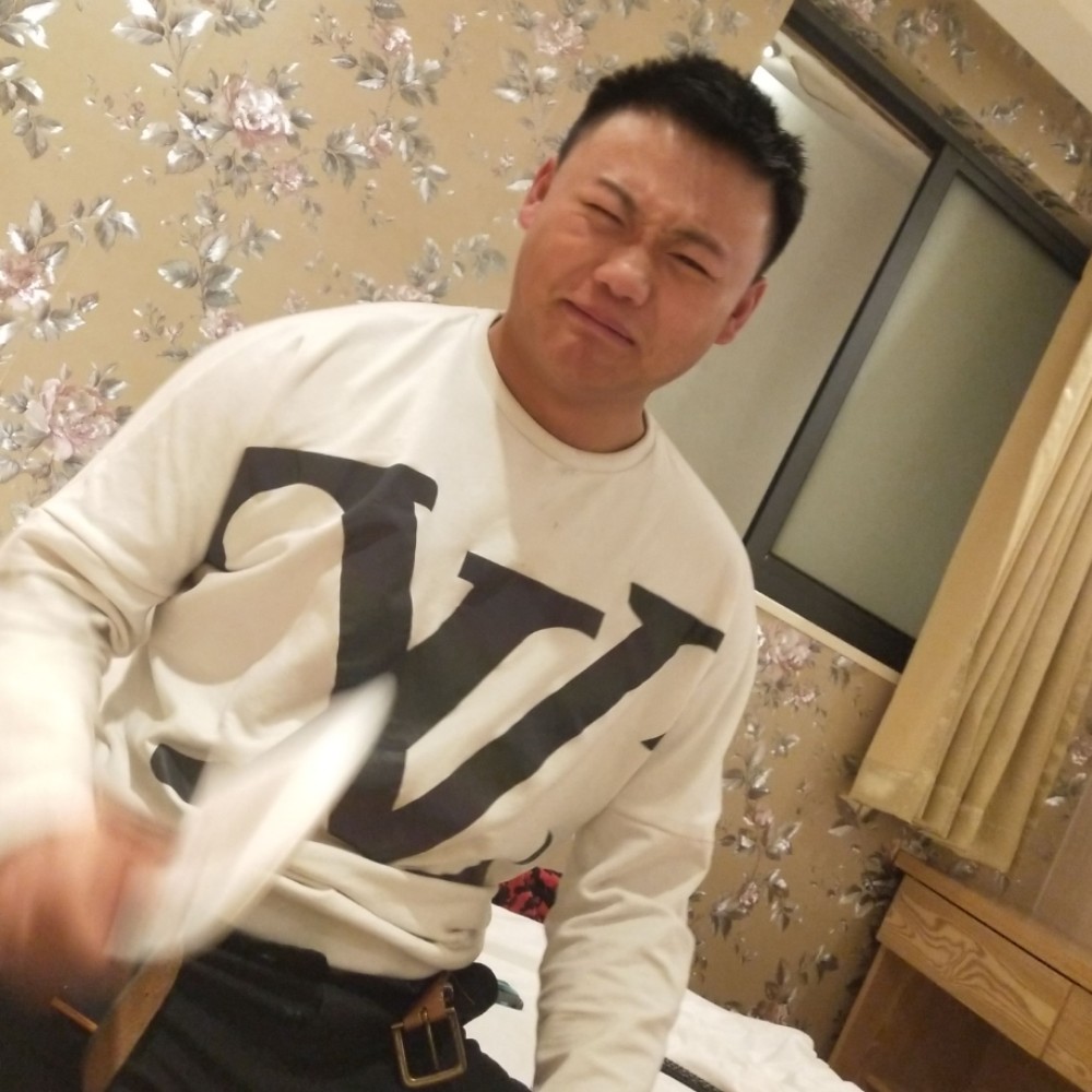 优美泪了笑靥的照片