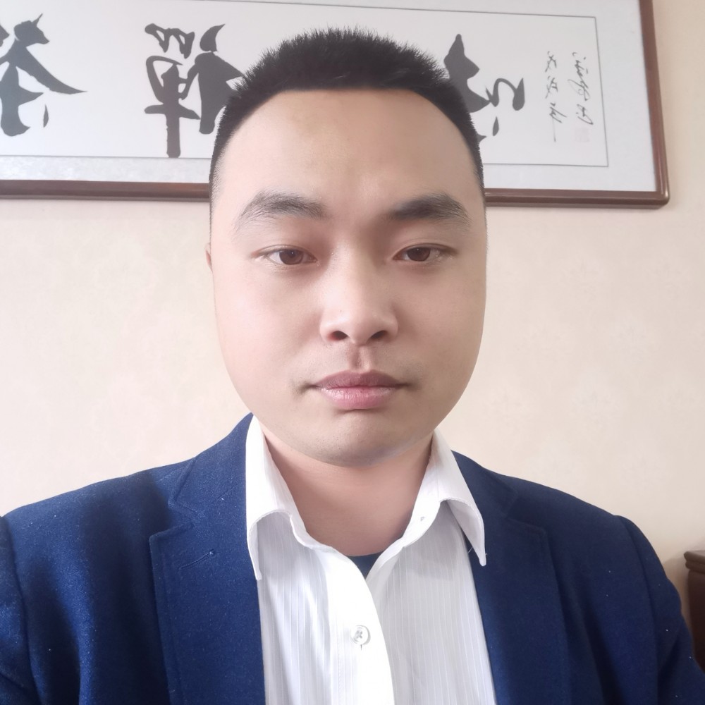 夕阳挽手愉快的照片