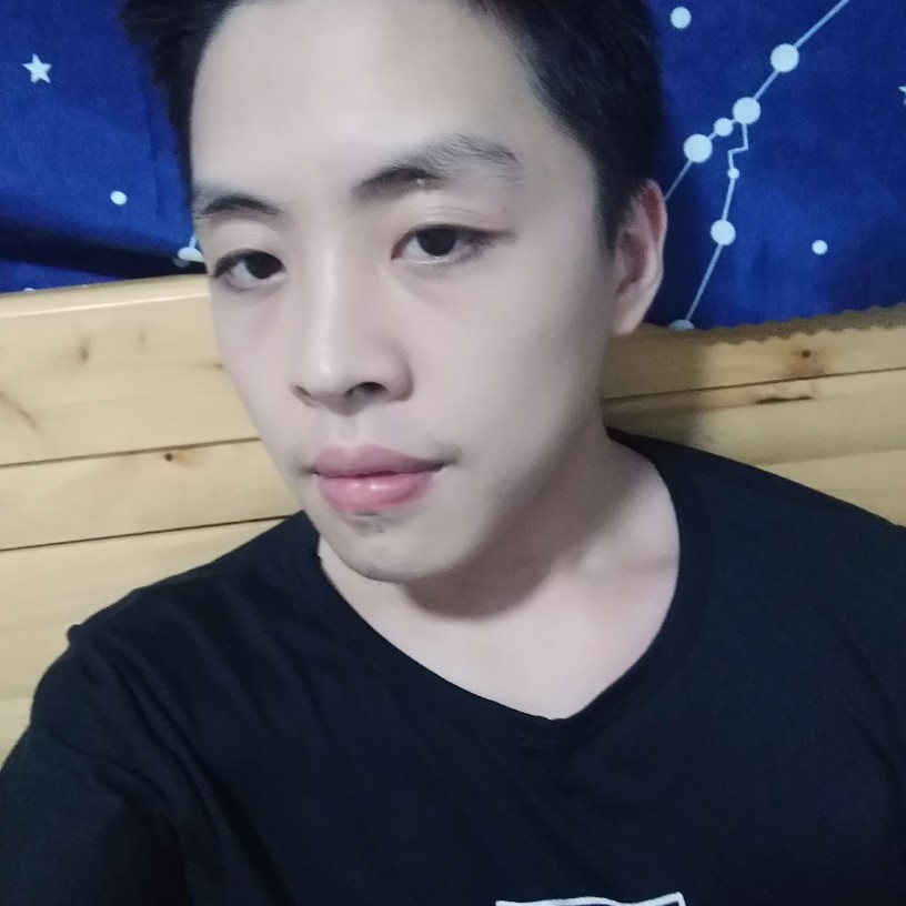 手中的沙的照片