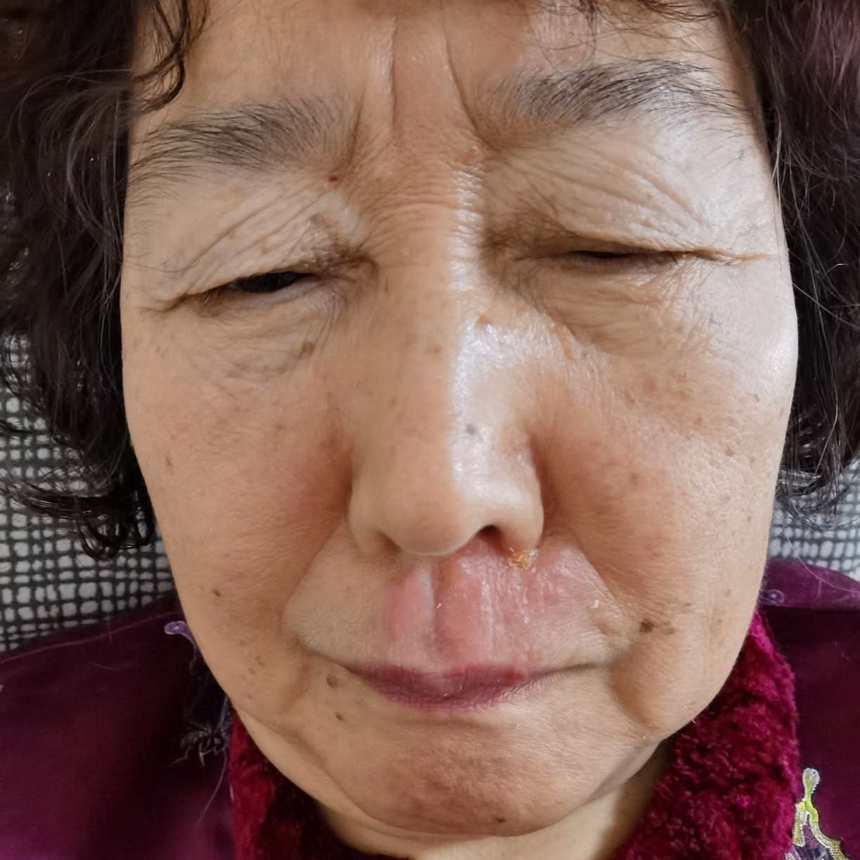 火等待英俊的照片