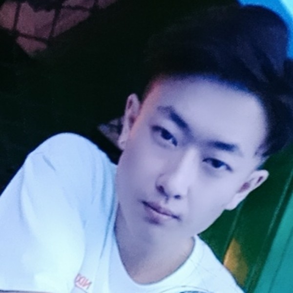 剧尾的照片