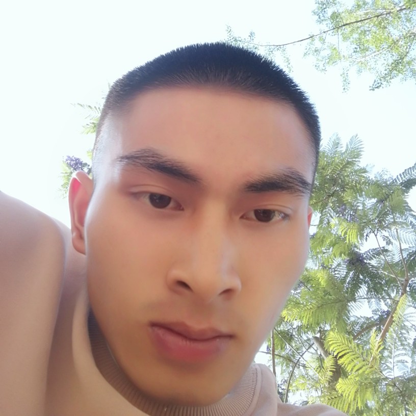 hello 6人的照片