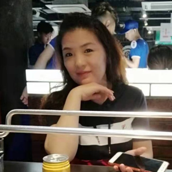 伶俐凝眸流年的照片