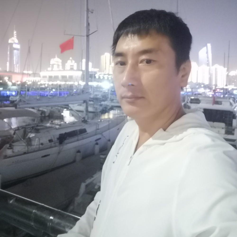 帅大叔叔的照片
