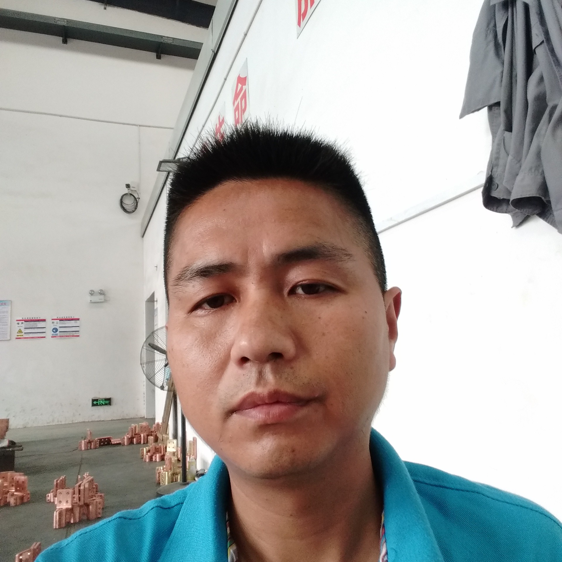热心拾忆溪流的照片