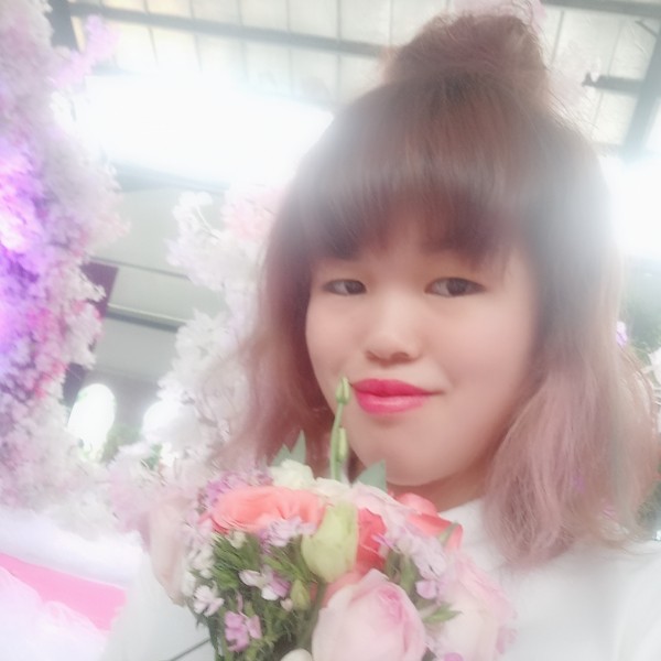宁静的宇的照片