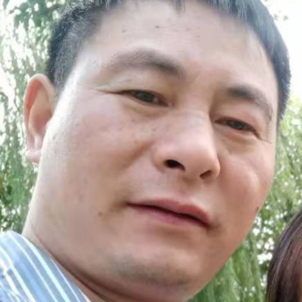 纸鹤彼年的照片