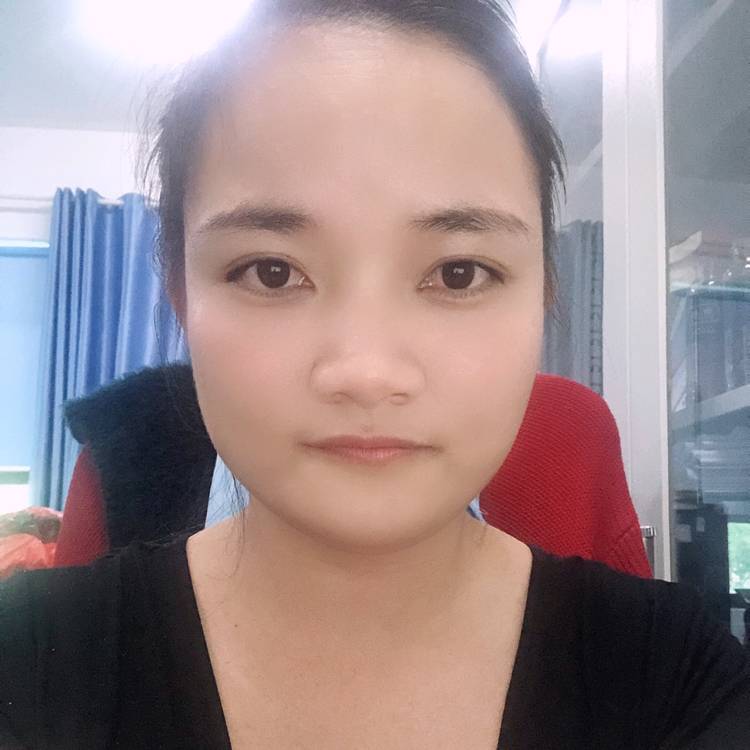 精明笑御姐的照片