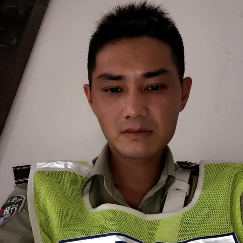 卧雪眠云的照片