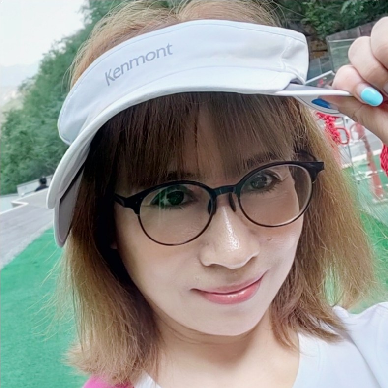 小蝴蝶迎心灵美的照片