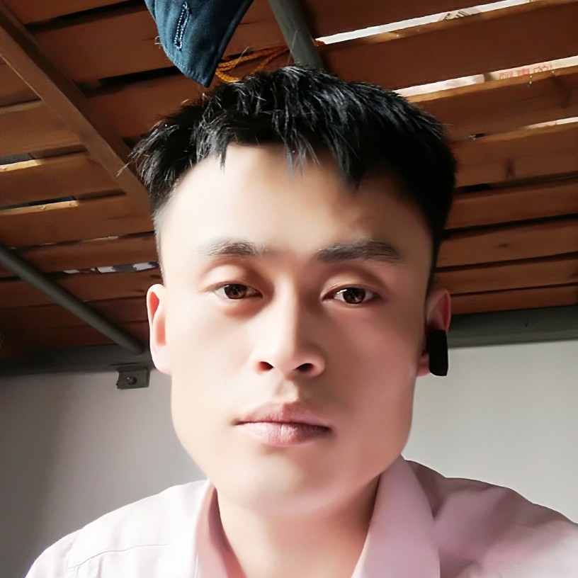 李依晨的照片