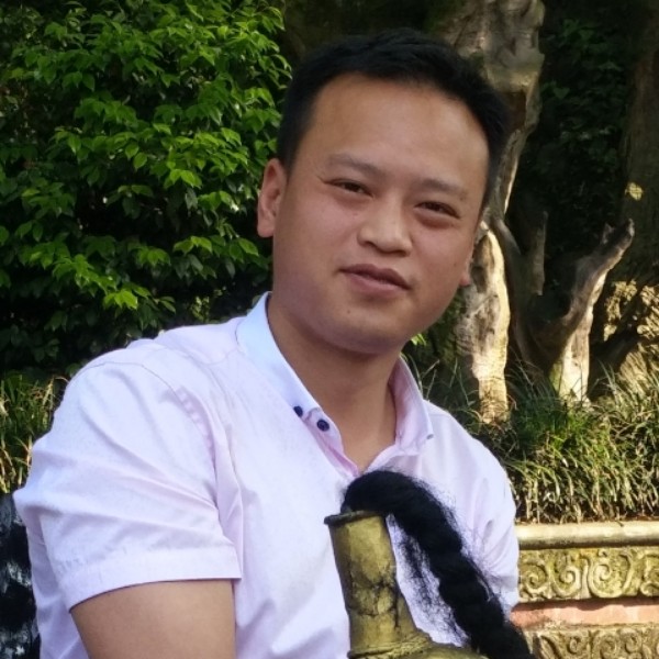 激昂回眸涟漪的照片