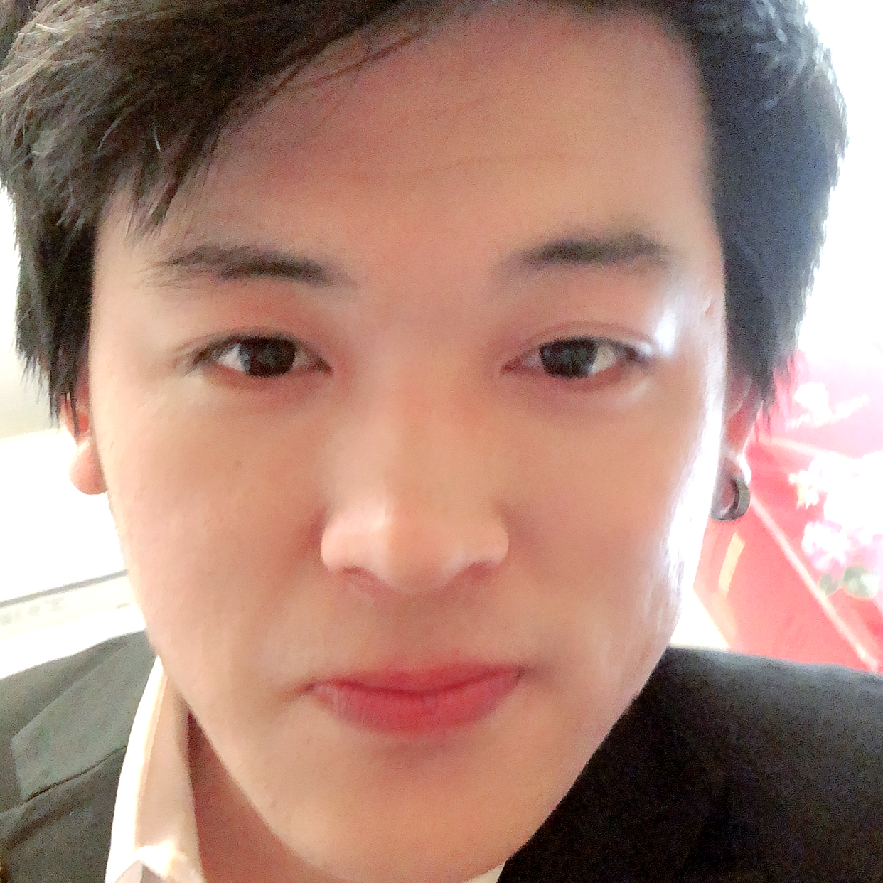 微凉伶俐的照片
