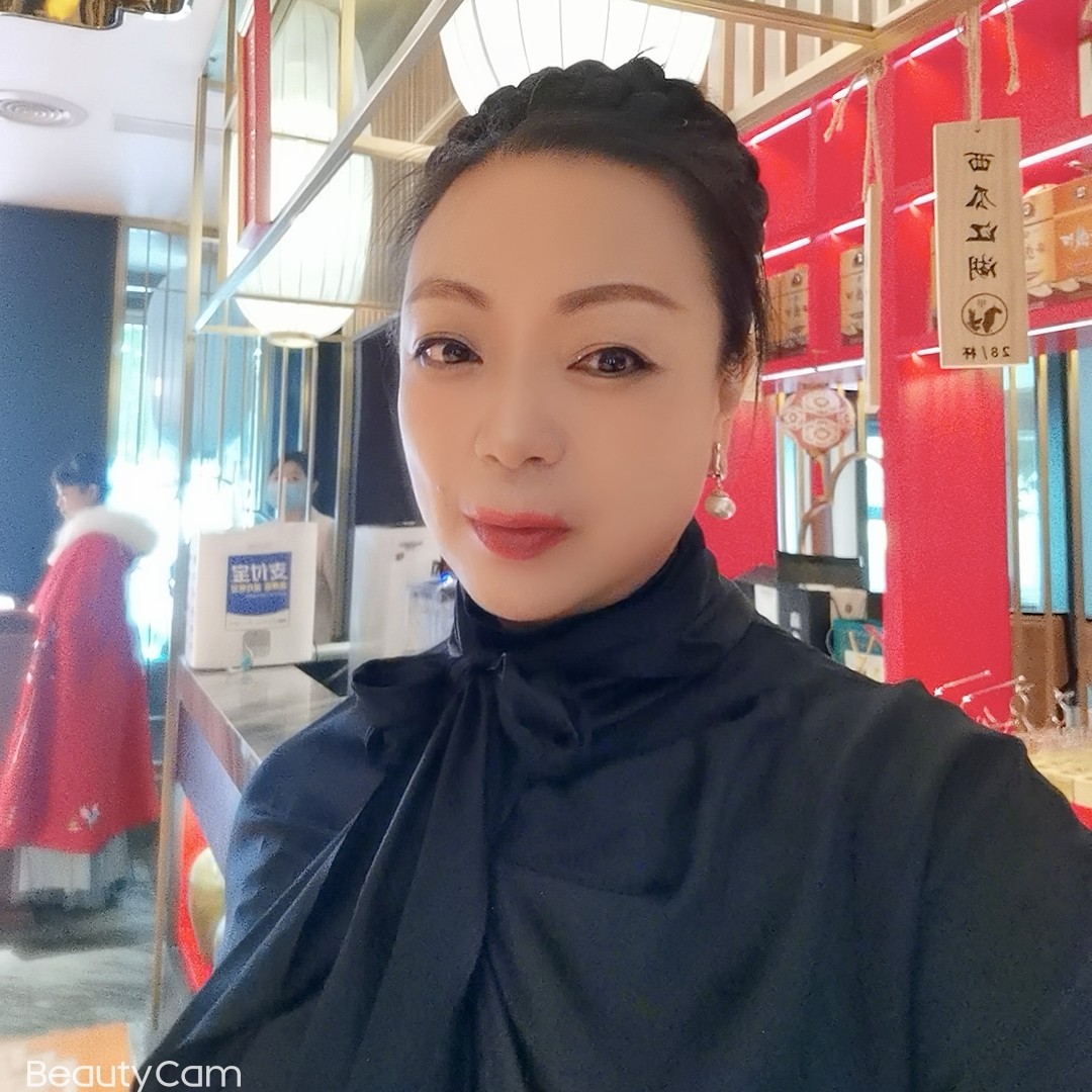 红烛落泪的照片