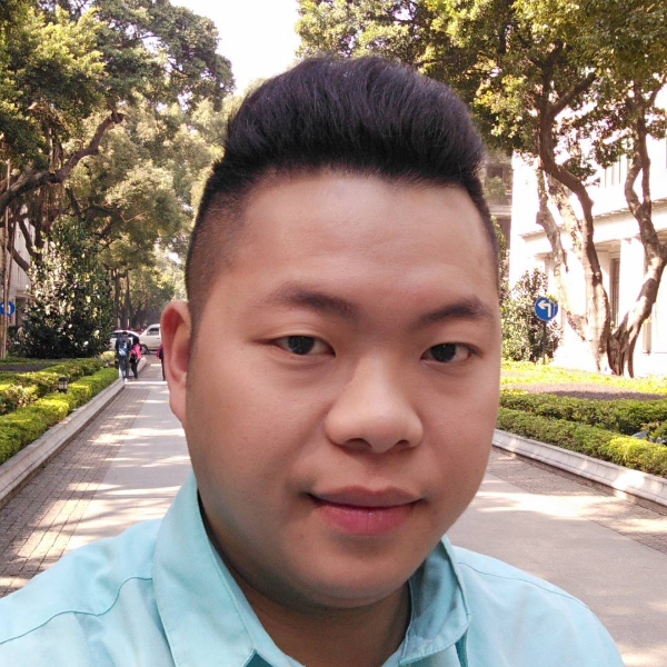 听话闻画笔的照片