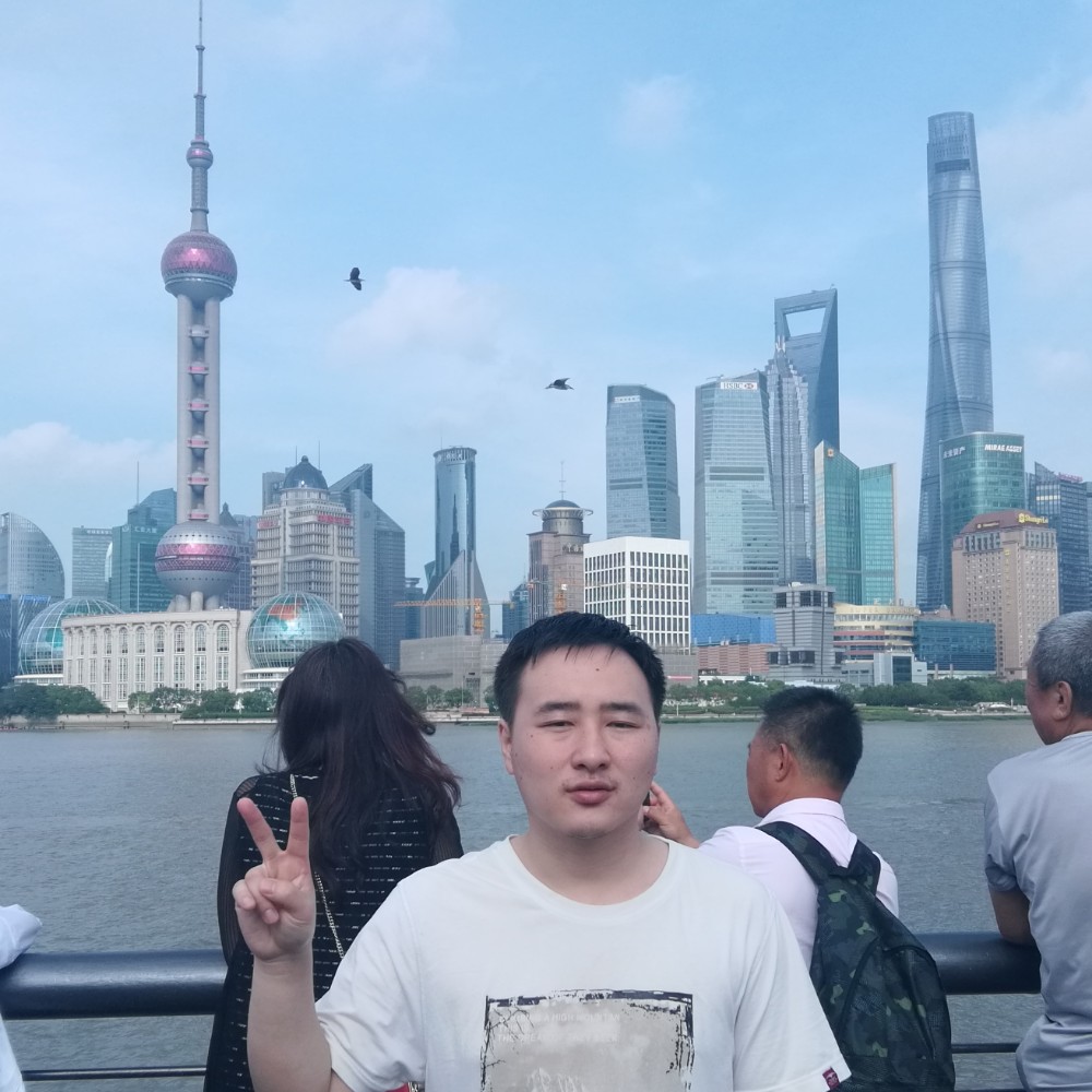 龙傲天骄的照片