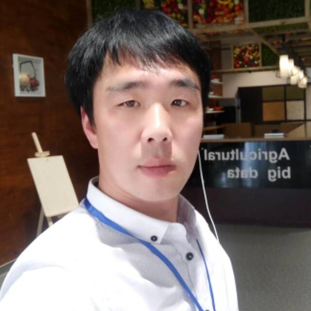千寻和千寻的照片
