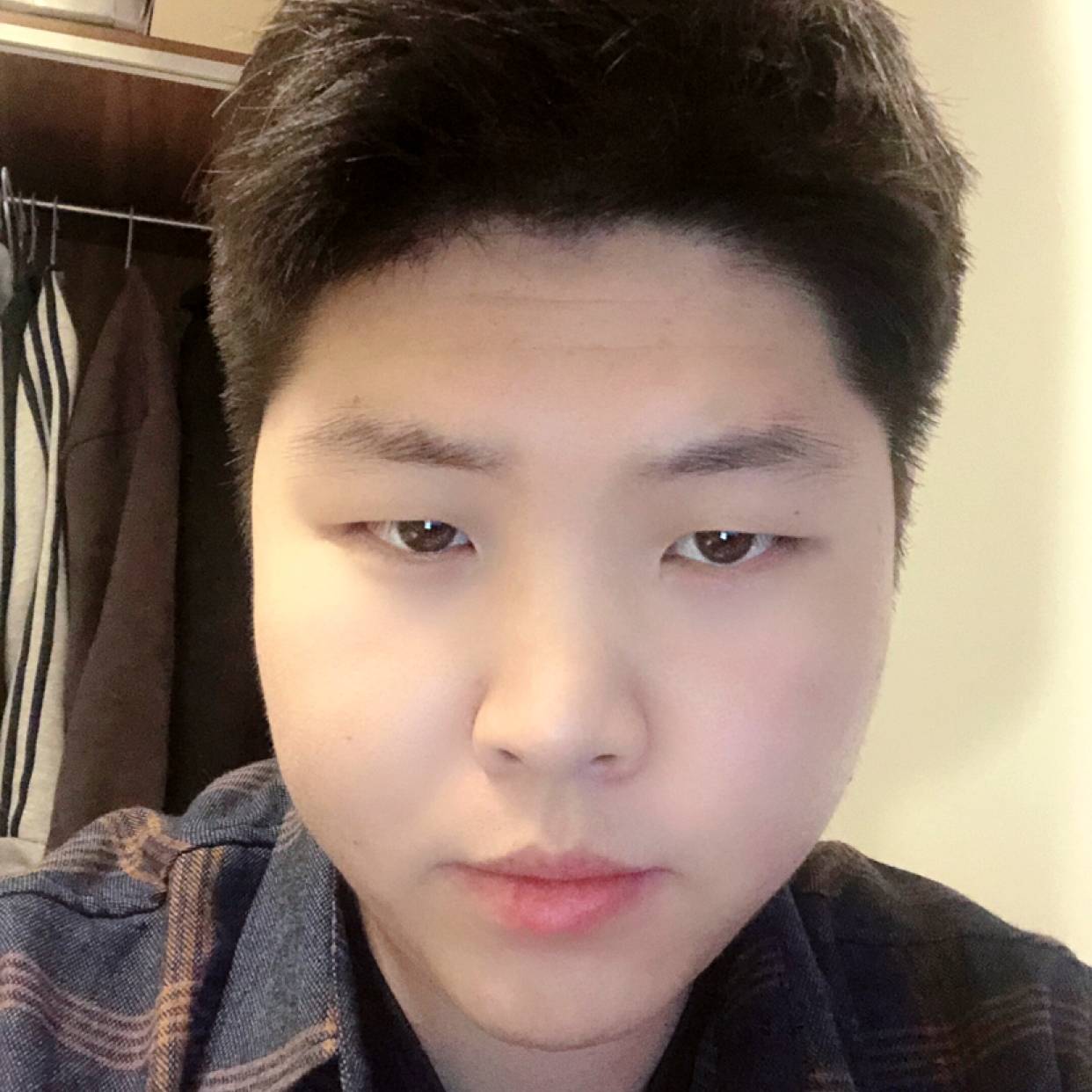 猛男~落泪的照片