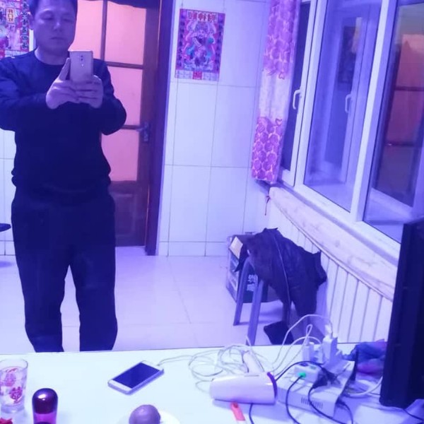 激动停止铃铛吗的照片