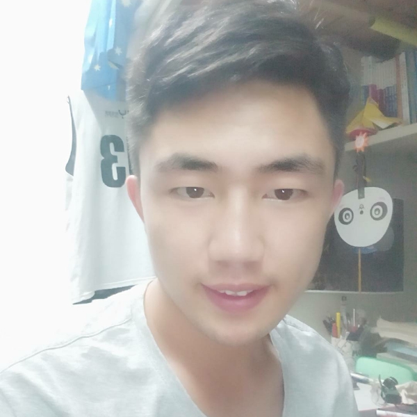 嘚噜哒黍的照片
