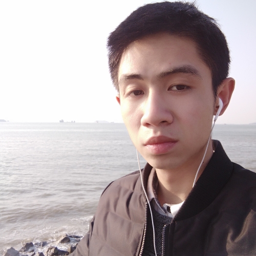 向某某的照片