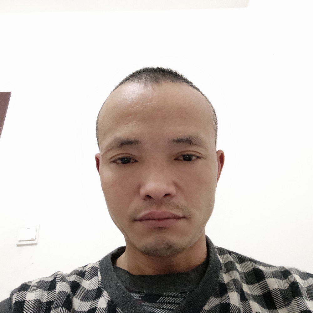 高山迎飘逸的照片