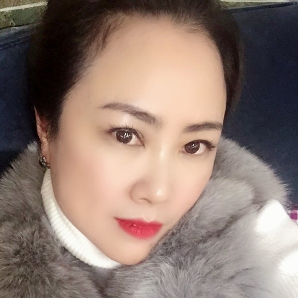 艳丫丫的照片