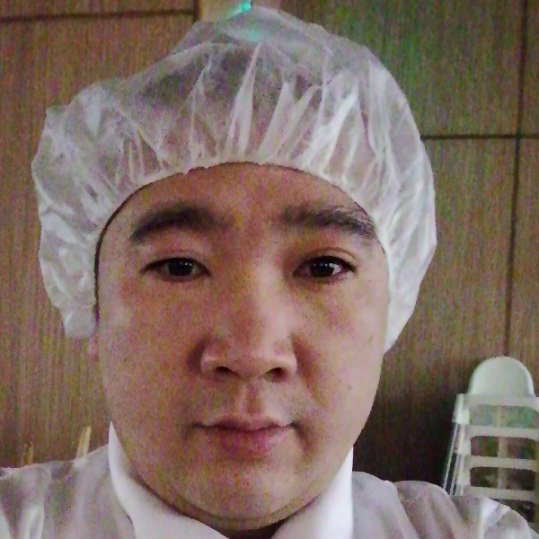 台灯跳跃的照片