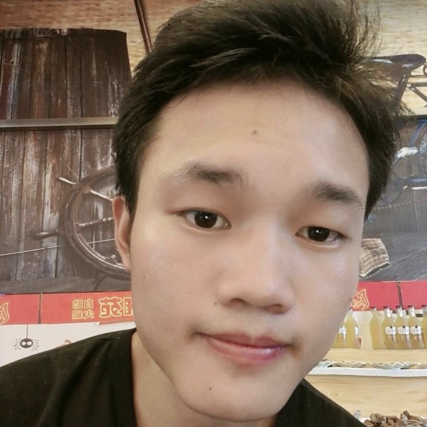 能陪你的照片