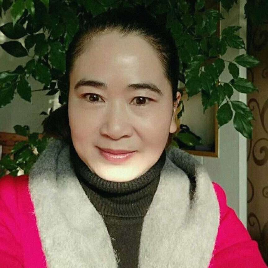 阳光敏雨的照片