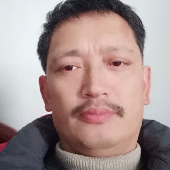 留胡子白羊的照片