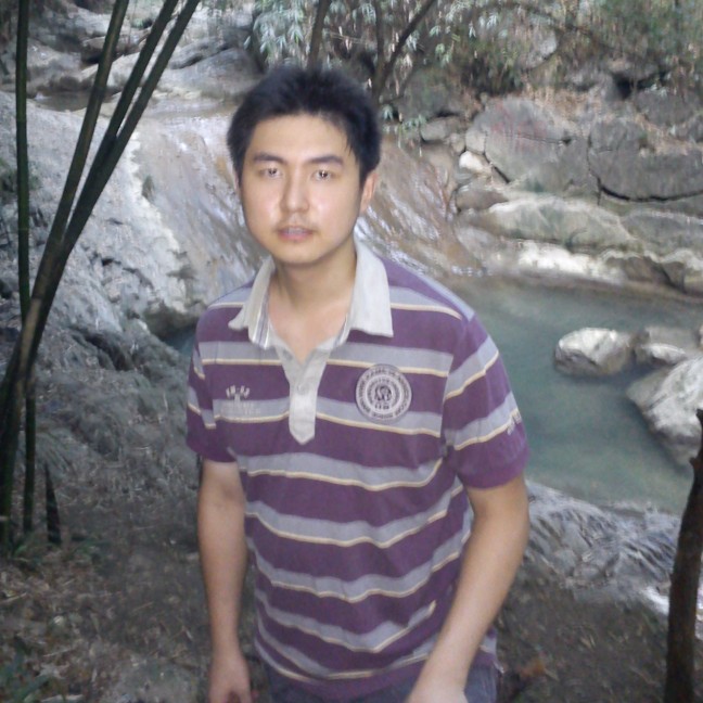 远山容博的照片