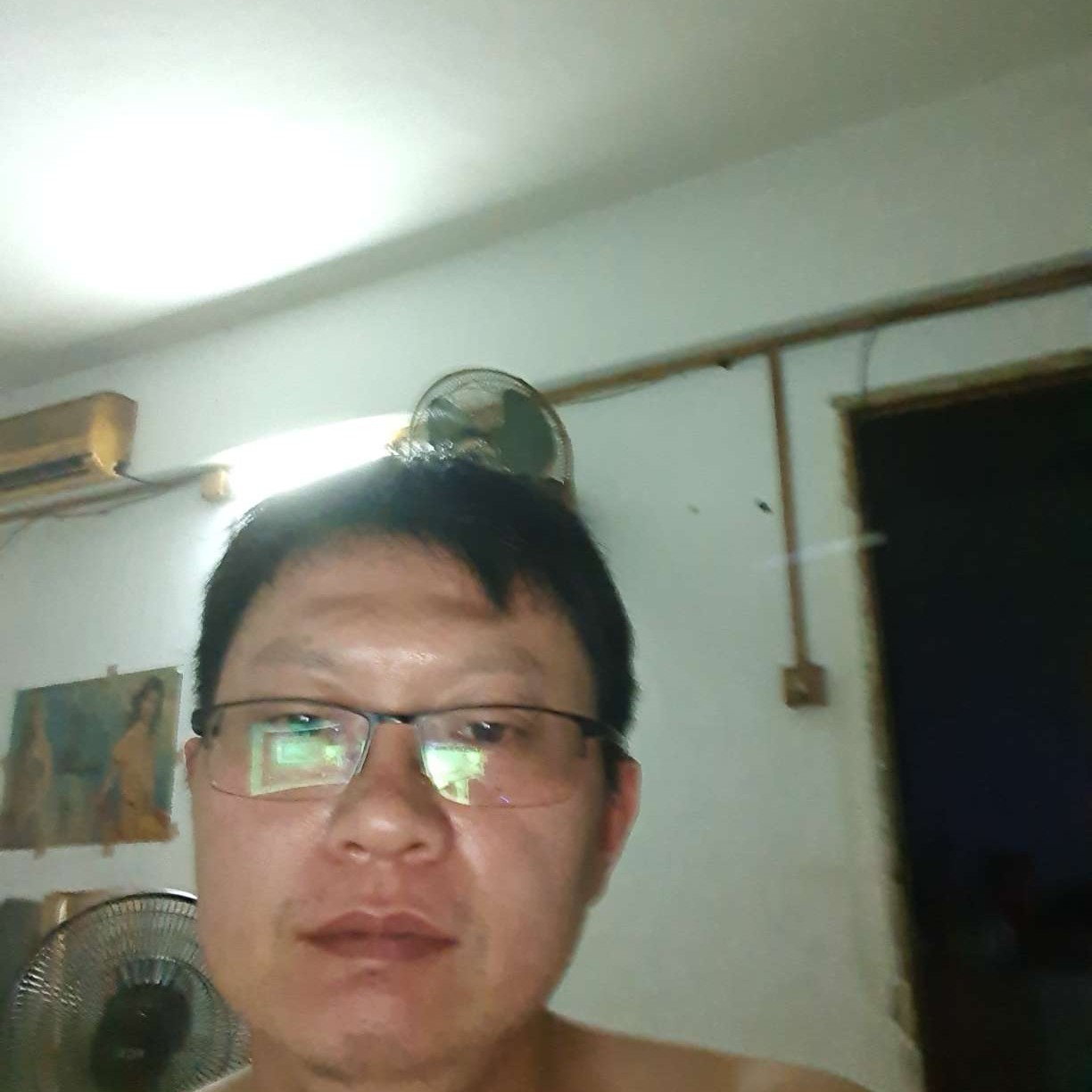 阔达爱笑靥的照片