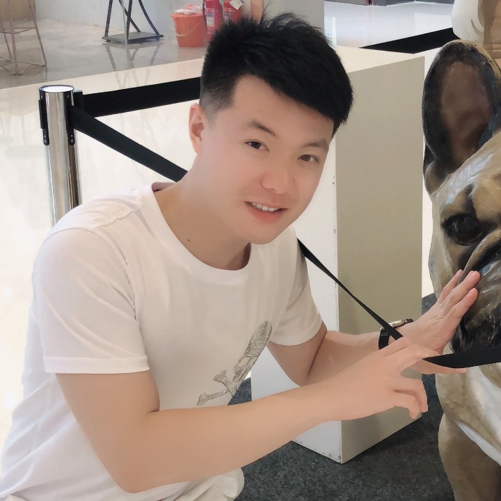 月半小ye曲的照片