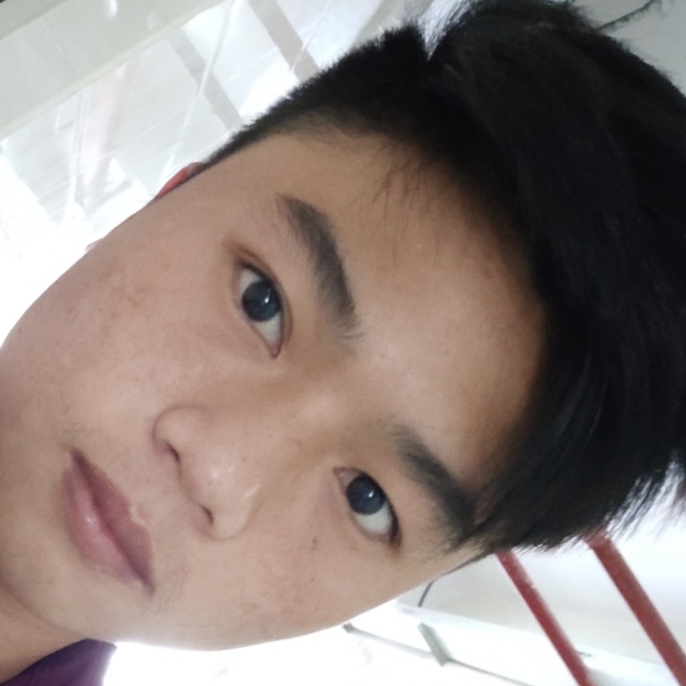 店员知性的照片