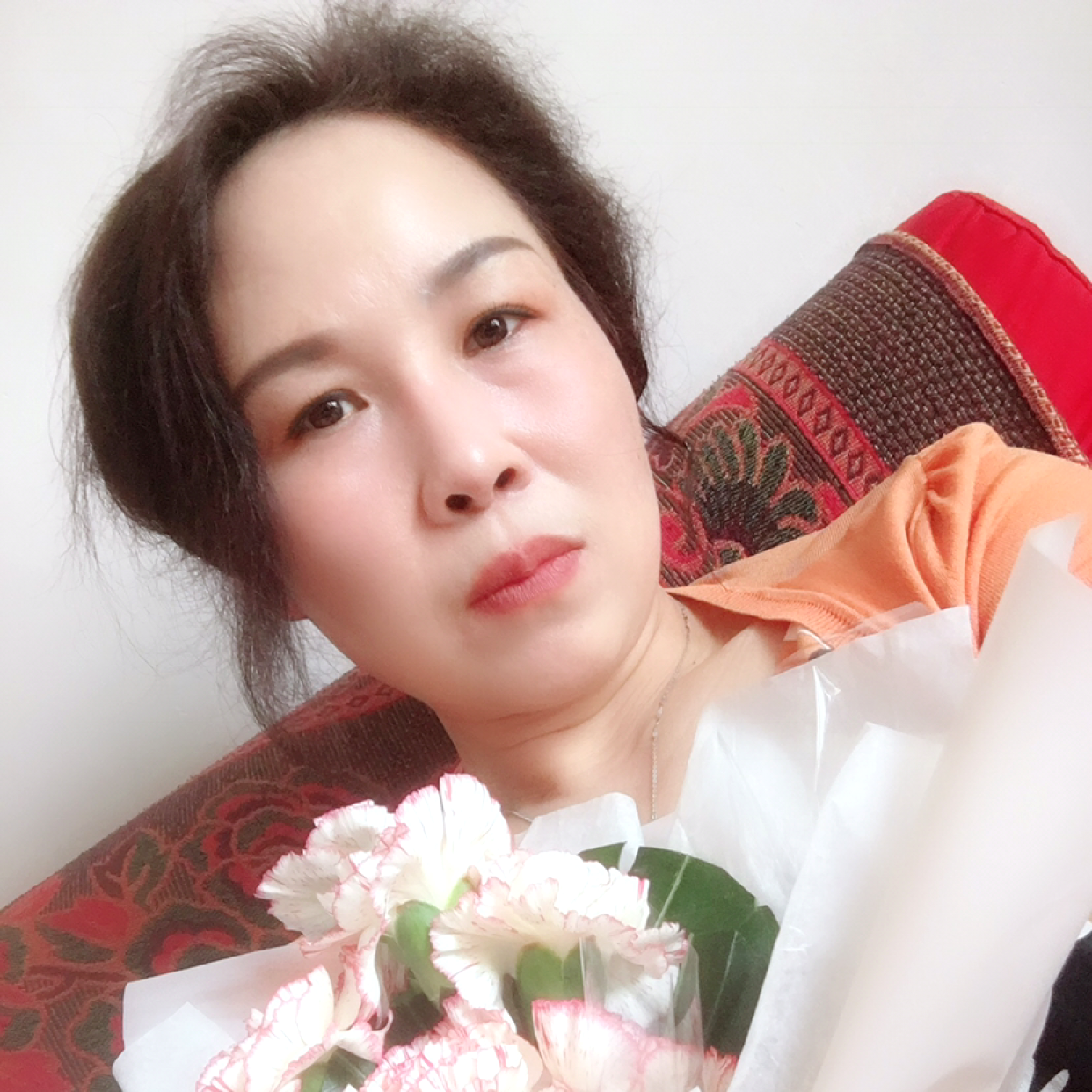 银耳汤笑敏感的照片